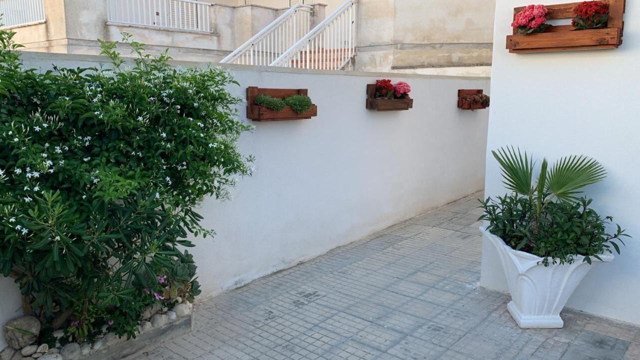 Casa Di Nonna Checca Bed and Breakfast Santa Maria di Leuca Eksteriør billede